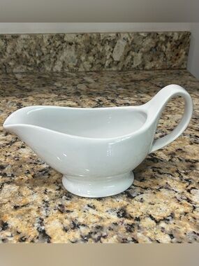 Cordon Bleu Gravy Boat